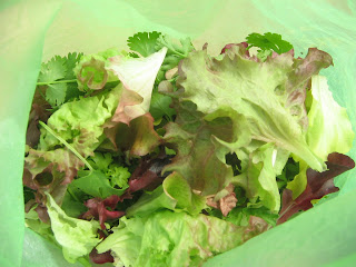 mixed salad leaves