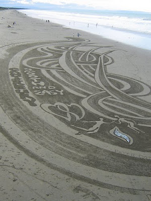 Lovers on the beach - Sand Art