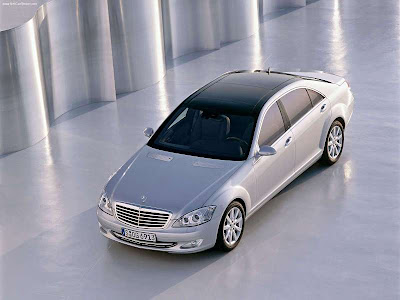 Mercedes-Benz-S-Class_2006_800x600_wallpaper_09.jpg