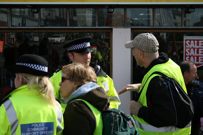 Lead stewards communicating with wonderful police officers whol were most helpful.
