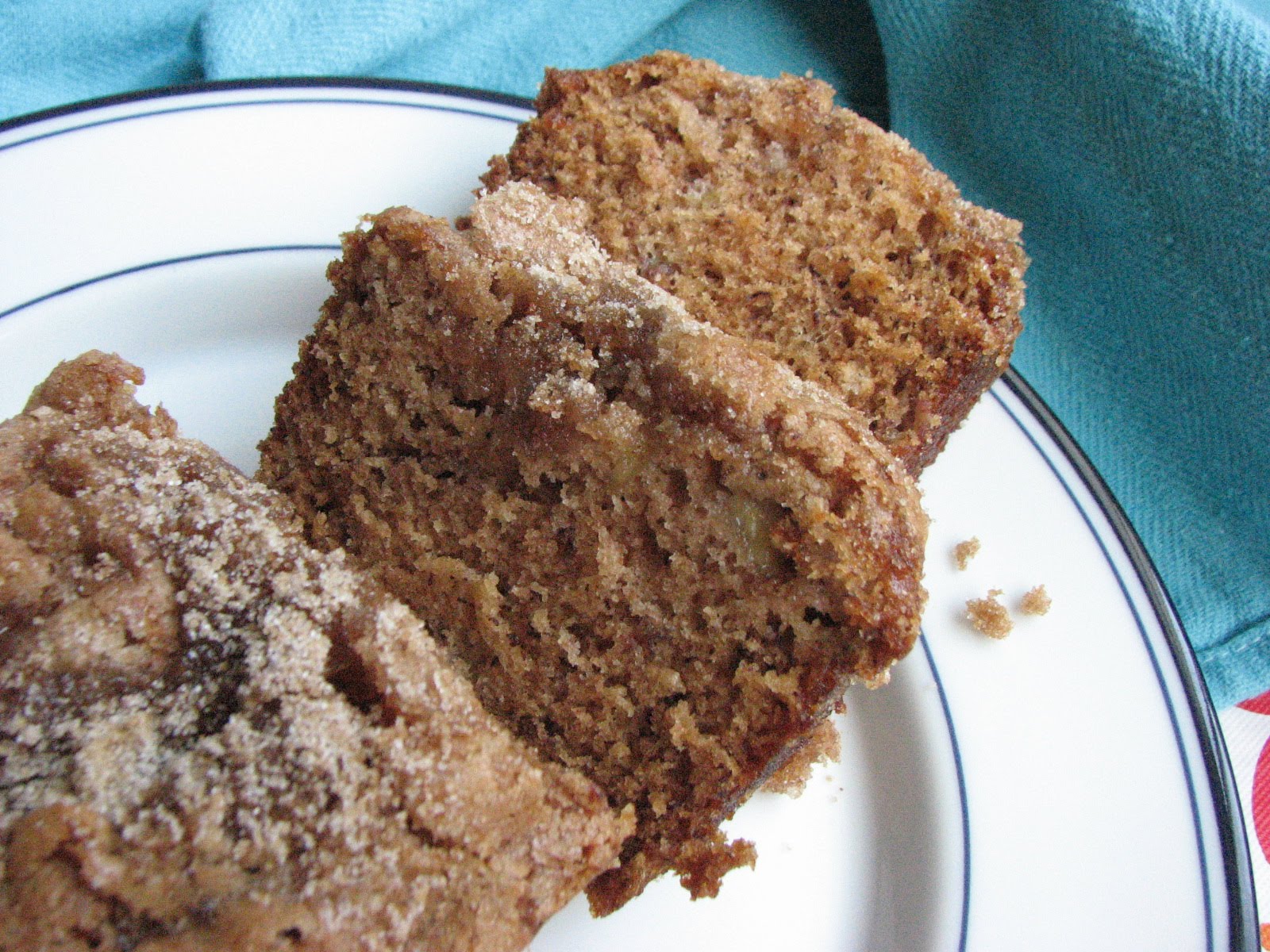 Heidi Bakes Banana Bread with Cinnamon Crumble Topping