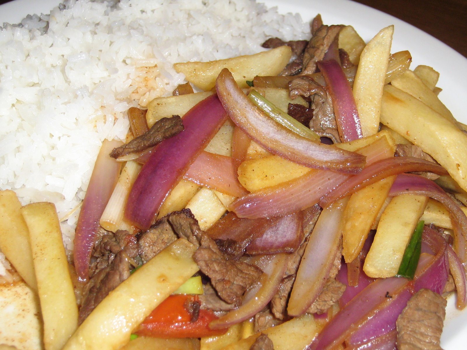 [lomosaltado.jpg]