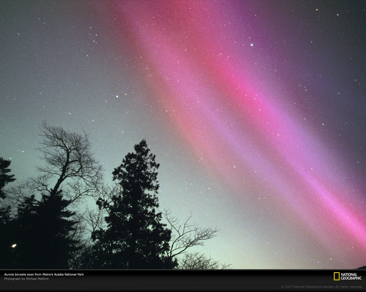 [pink-aurora-borealis-maine-1042609-xl.jpg]