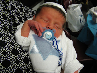 special bris clothes