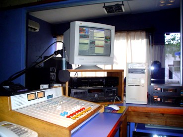 [radio1.jpg]