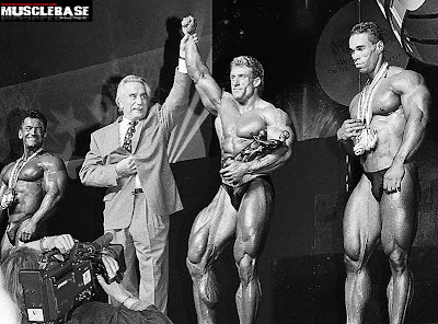 http://1.bp.blogspot.com/_mC1TEdZ4gks/StUIEOS52hI/AAAAAAAAAys/D68FVI_1_r8/s400/001-1992-mr-olympia-28.JPG