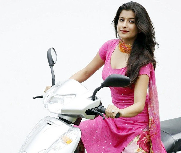 madhurima spicy hot images
