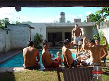 Los vagos en la pileta..