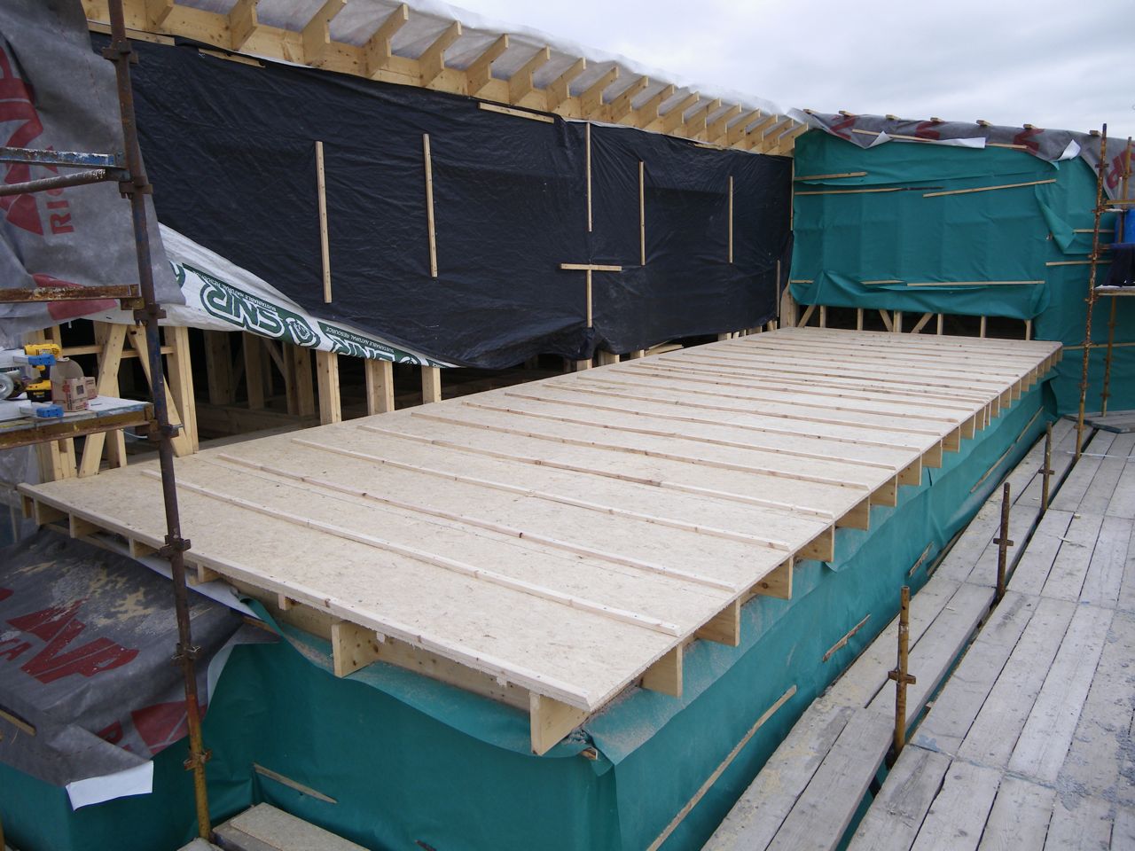 roof flat build metal felt