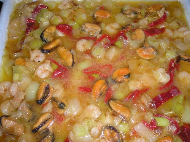 [MERLUZA+EN+SALSA+DE+ESPARRAGOS+1.jpg]