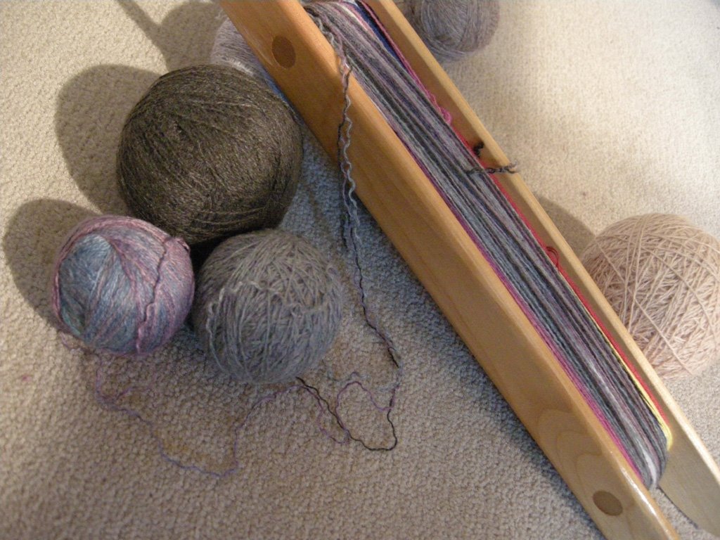 [May+12.09+winding+weft.JPG]
