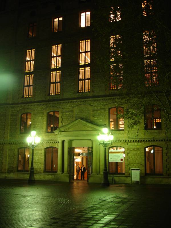 [porta-edifici.jpg]