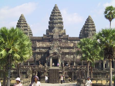 [Angkor_wat_temple.jpg]