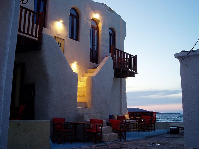 interior sweet design: ALGUNOS PATIOS RUSTICOS GRIEGOS