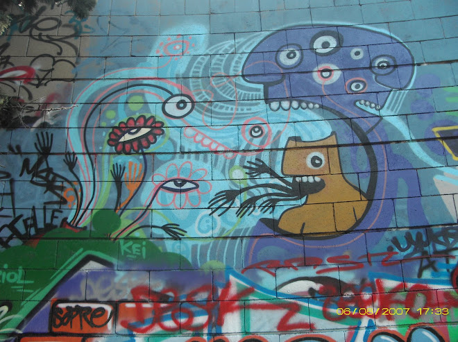 Llengues traidores / Treasonous languages  By Fragil/ Tom 14