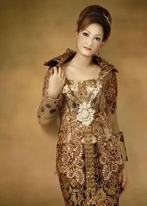 Fashionholic Fashionholic
