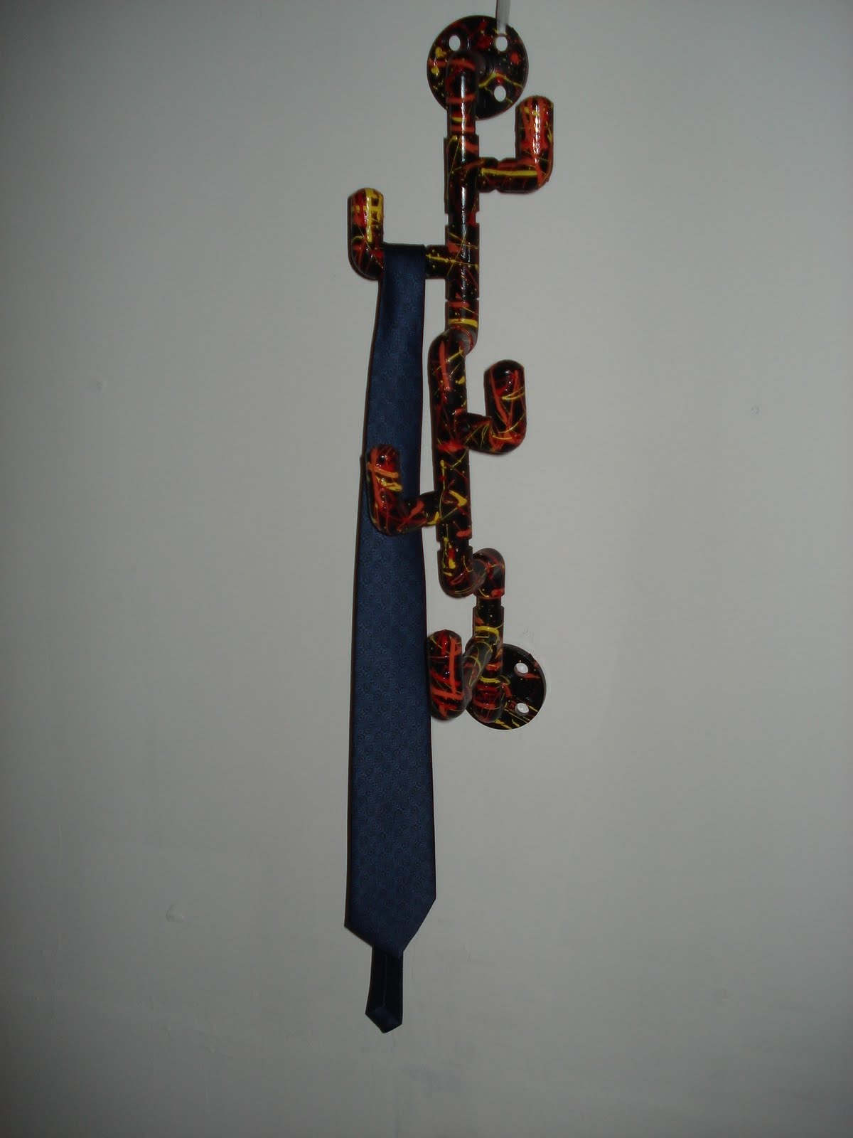 Las cosas como No son Percheros de pared