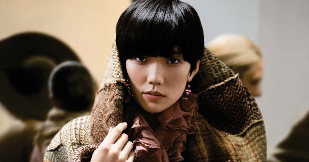 fashioneble girls: Tao Okamoto - Valveat 81, December 2010