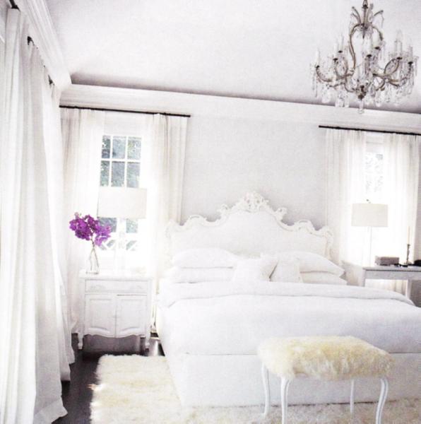 Chic Beautiful Life Classic Timeless White Rooms