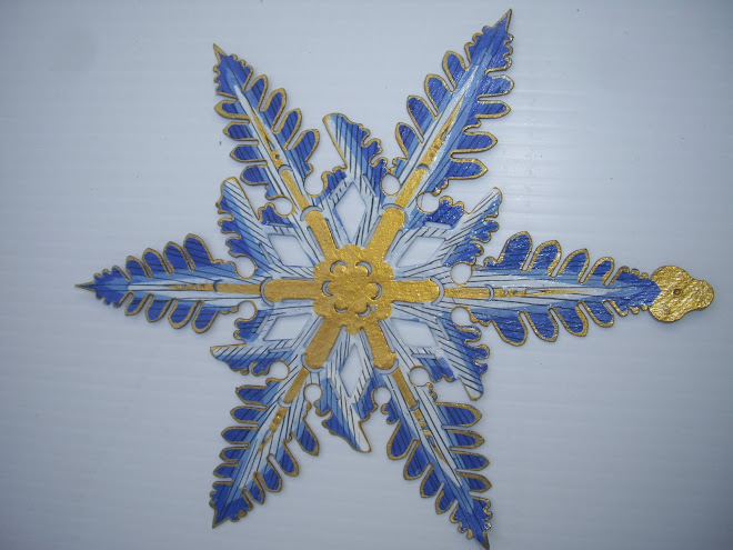 SNOWFLAKE-STAR--COLORFULLY DESIGNED AND BRILLIANTLY HAND PAINTED  IN BALI, WAYANG-KULIT STYLE