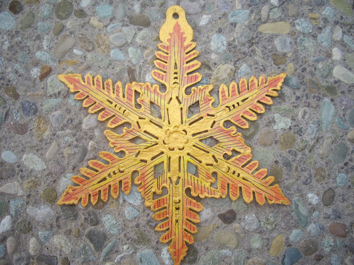 SNOWFLAKE-STAR--COLORFULLY DESIGNED AND BRILLIANTLY HAND PAINTED  IN BALI, WAYANG-KULIT STYLE
