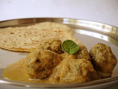 [albondigas+al+curry.jpg]