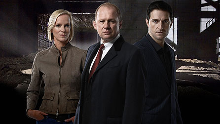 [446spooks_series7.jpg]