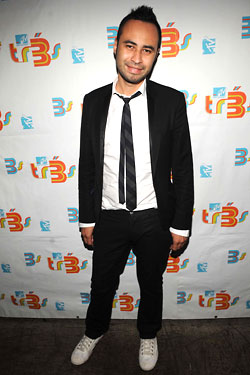 [03_carloscampos_lgl.jpg]