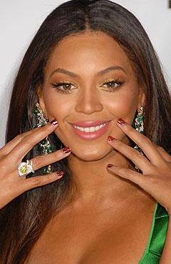 [beyonce+nails]