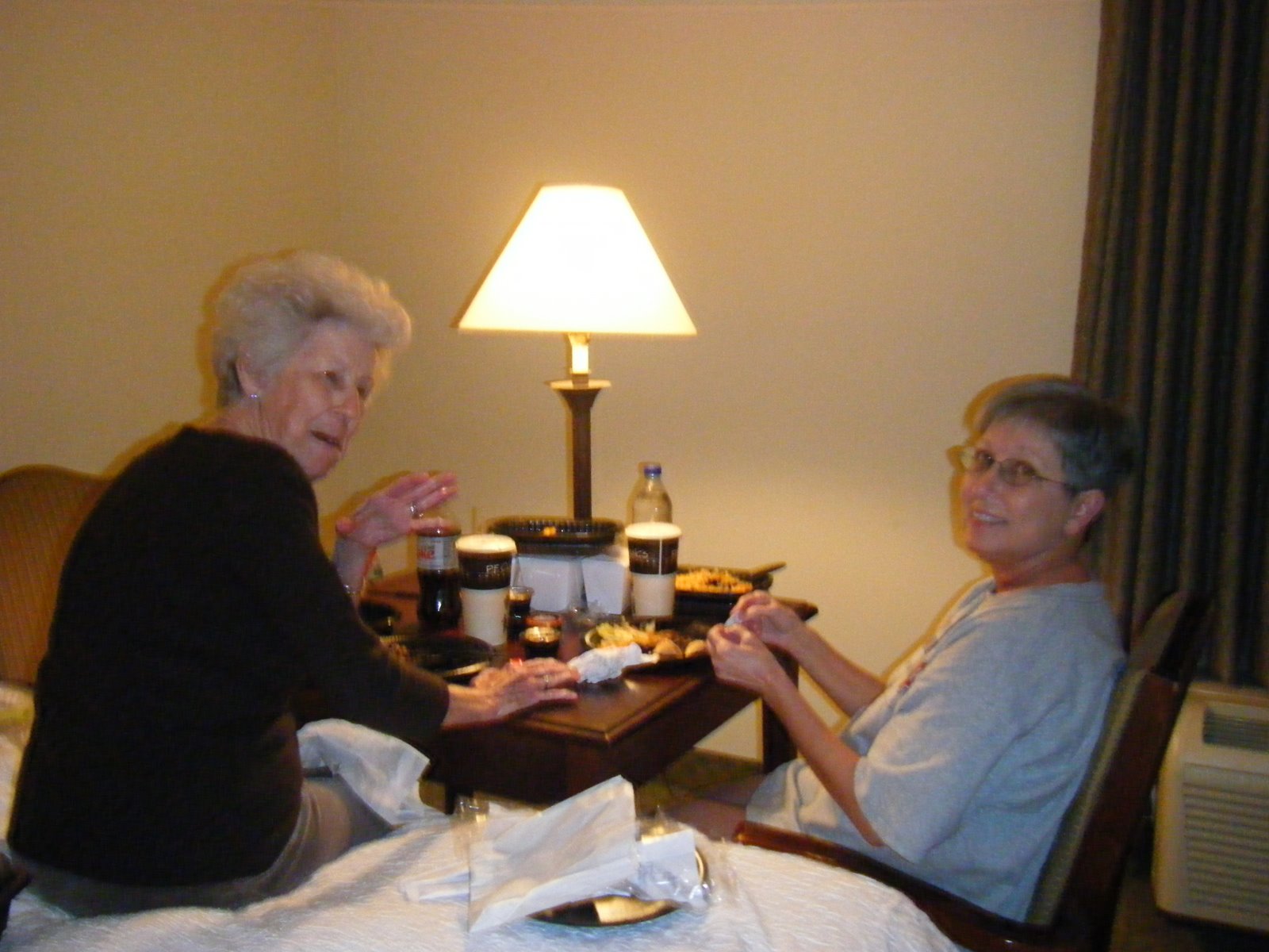 [Girl's+trip...B'ham+001.JPG]