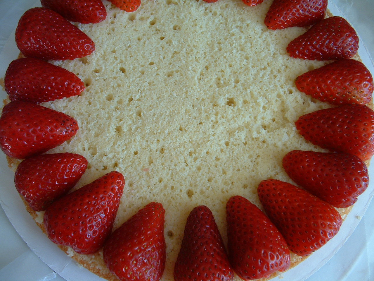 The Best and Beautiful, Creamy Strawberry Cream Cake A Feast For The Eyes