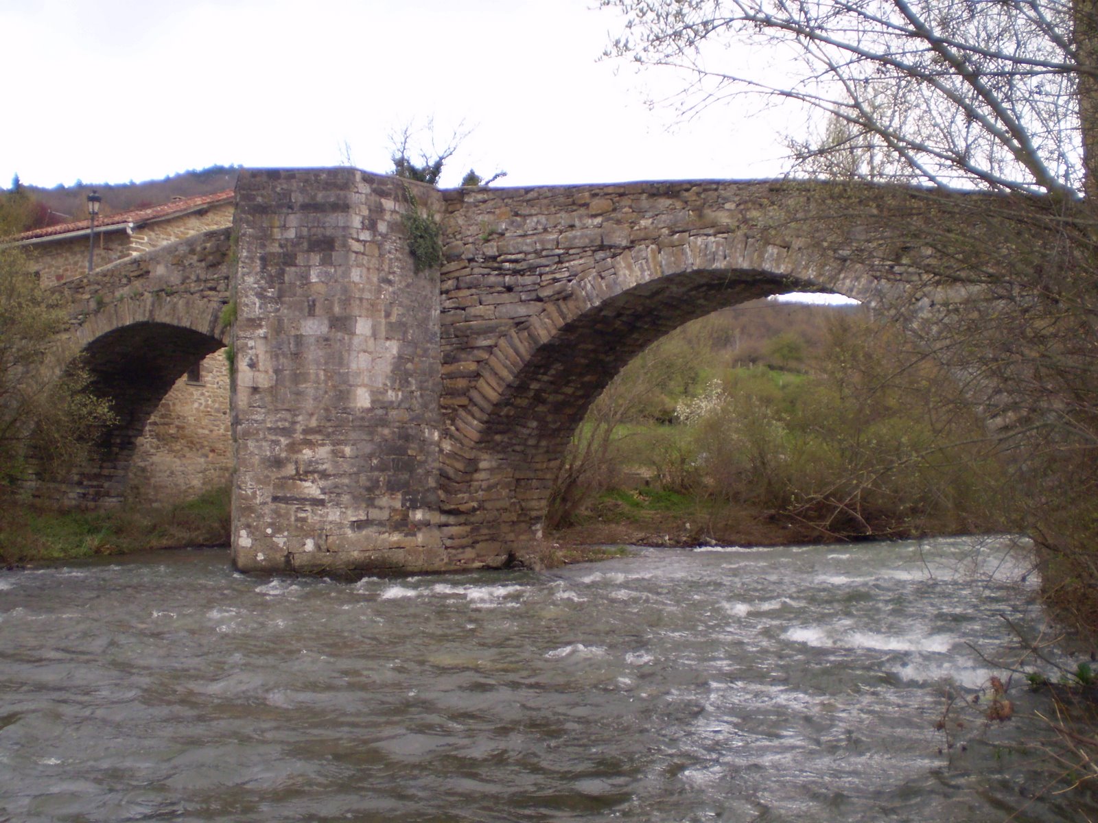 [Puentedelrabia2.JPG]