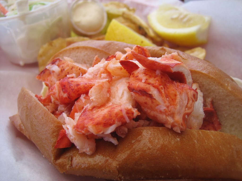 [lobster+roll]