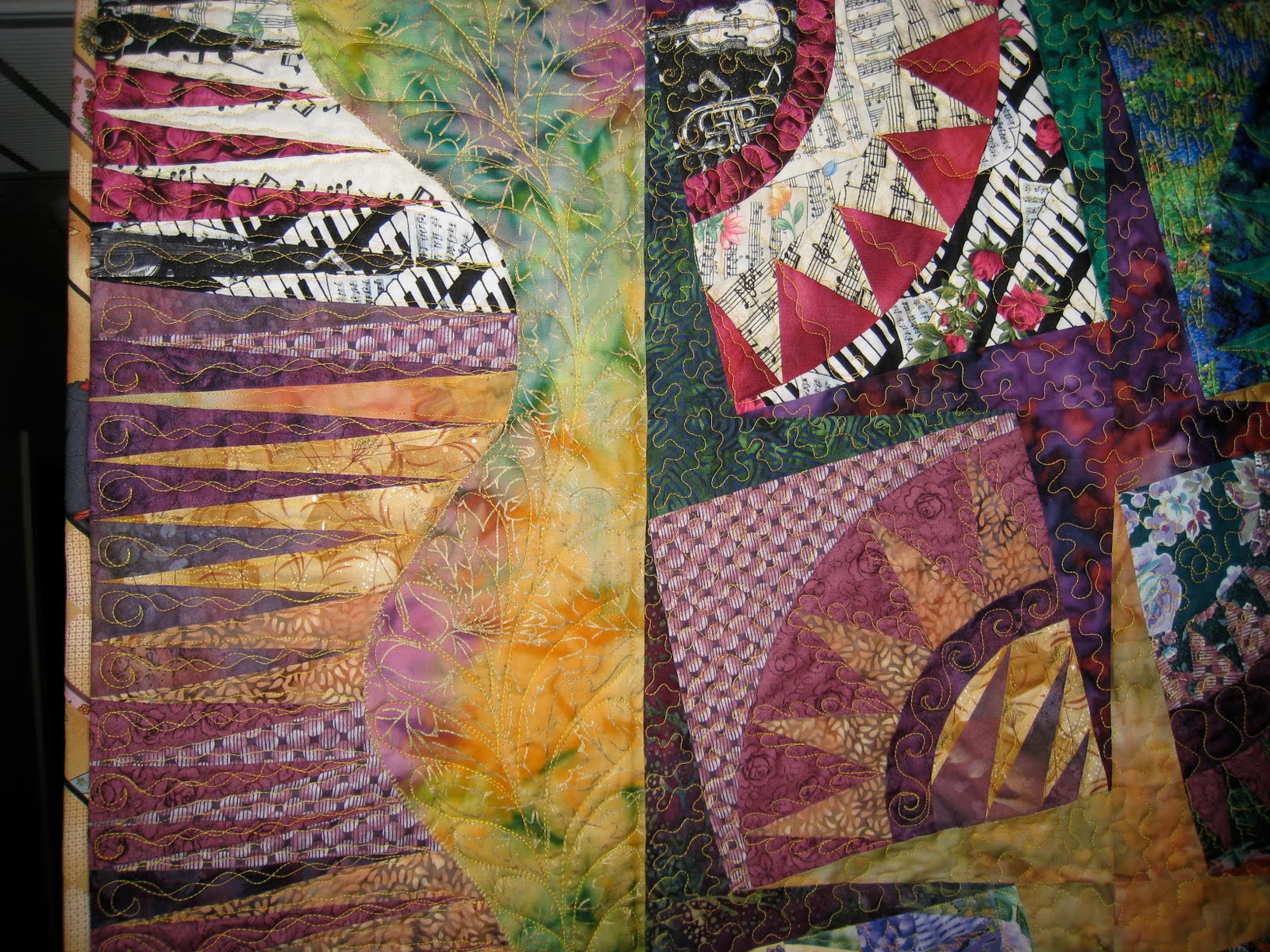 Rosthequilter, quilting is my sanity……. Blogger's Quilt Festival