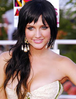 My Kinda Music Ashlee Simpson Has White Trash Themed Party