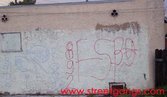 Blood Piru Knowledge Bloods Graffiti Art With Gangs