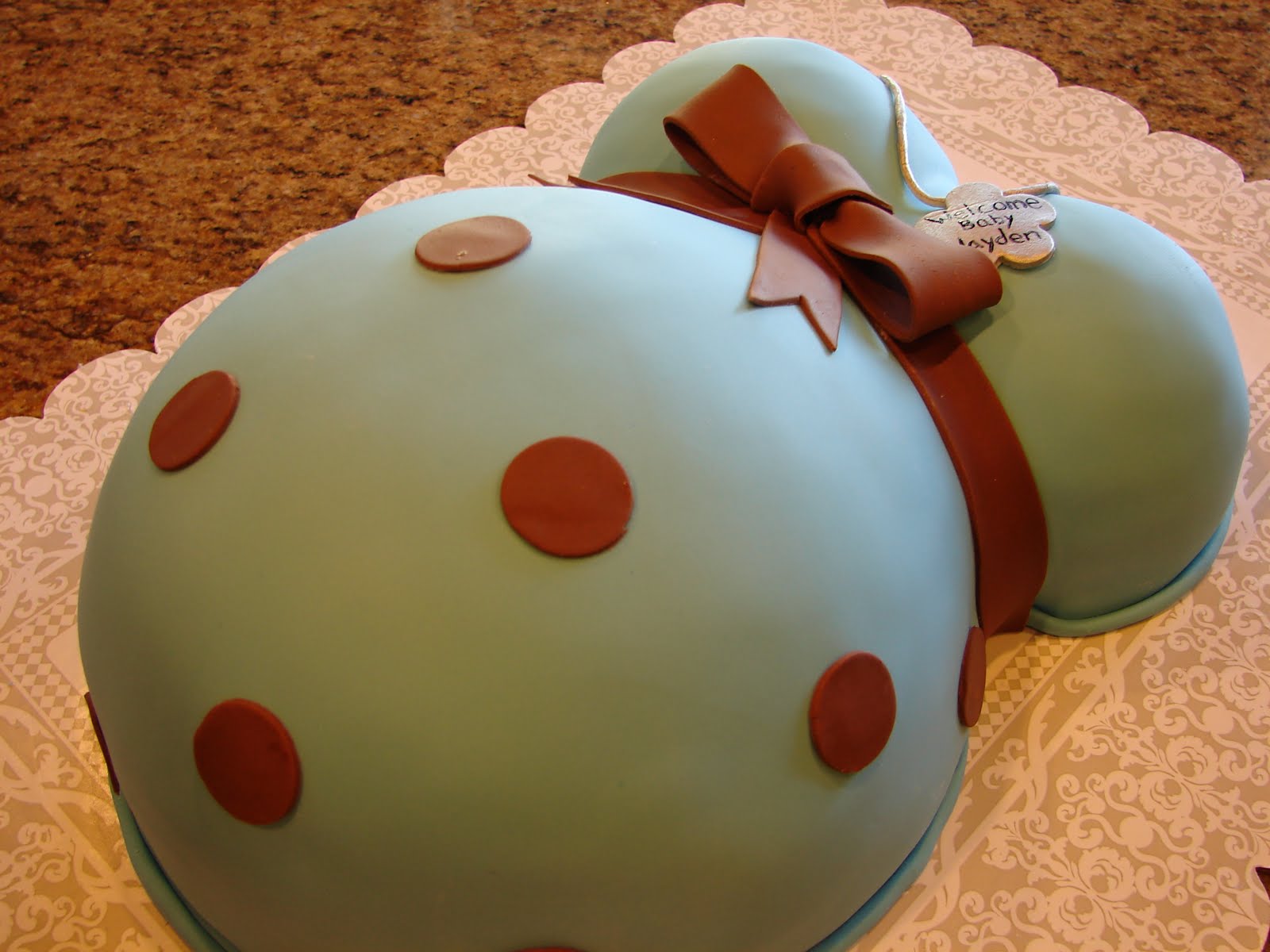 Belly Bump Cake