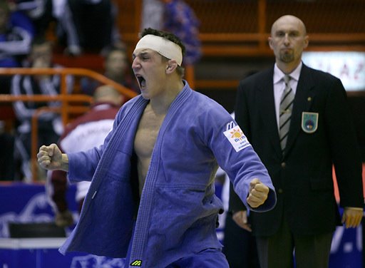 [4399.jpg]