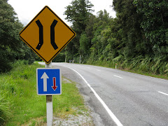 one way bridge sign
