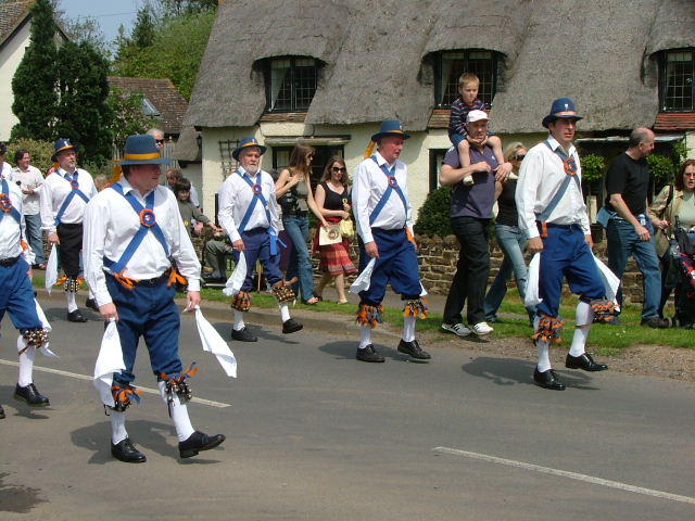 [May+Day+2008+030.jpg]