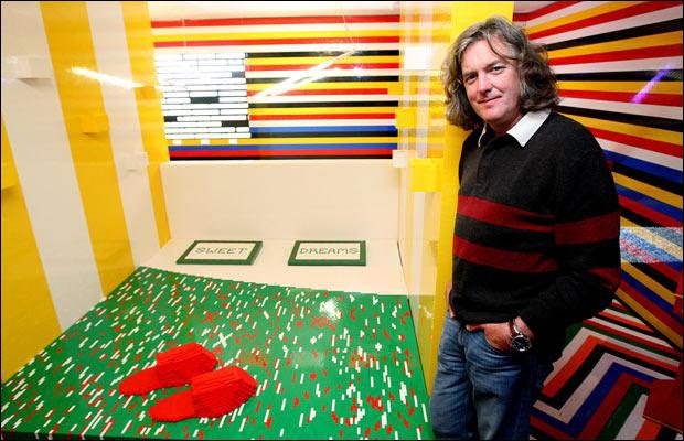 [legohouse_bed.jpg]