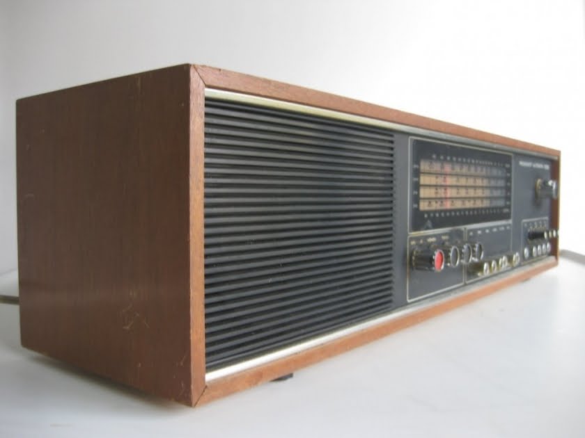 [m840-01-radio-ancienne-prominent-1255174425.jpg]