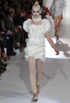 [marc-jacobs03-240x350.jpg]