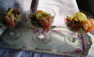 Articole culinare : SALATA MEDITERANIANA CU FRUCTE DE MARE