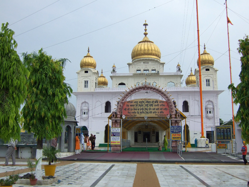 [Gurdwara+Fatehgarh+Sahib.jpg]