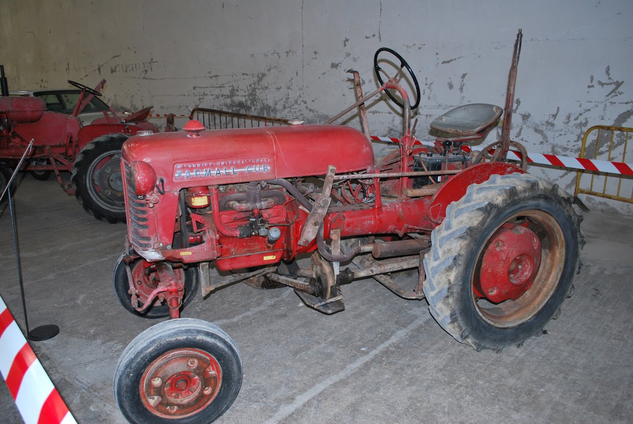 farmall b pictures