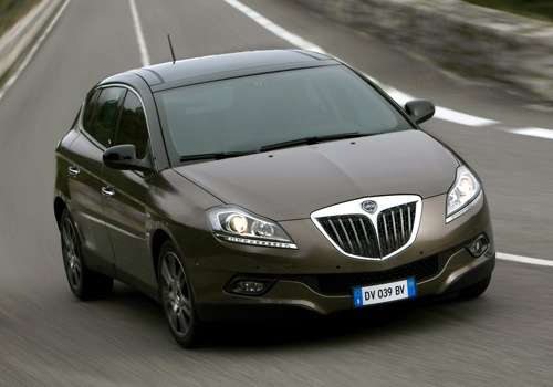 This is Lancia Ypsilon first a City Car from Chrysler