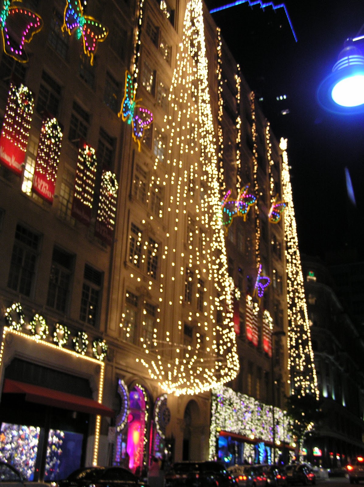 The Life and Times of a SnuggleBear: Neiman Marcus Holiday Windows