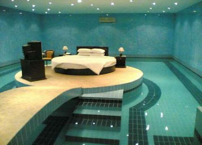 Teal Bedroom Ideas on Ever Wanted A Swimming Pool What About A Bedroom In A Swimming Pool