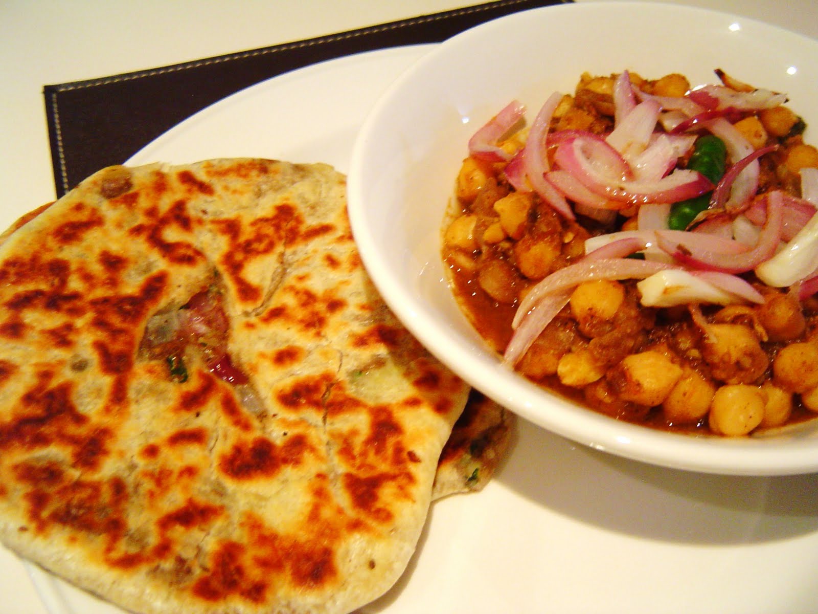 Payal's Cafe Aaloo Kulcha and Chana Masala